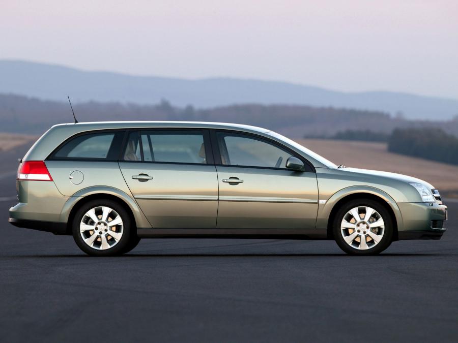  Opel Vectra Combi 2002 года  (фото 6 из 28)